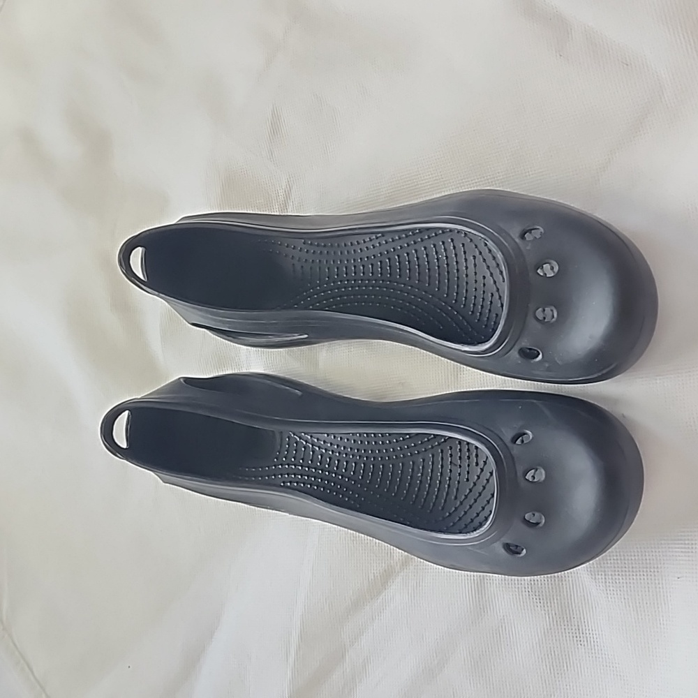 Crocs slip on size 8